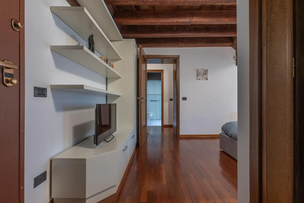Exclusive Duplex Apartment In The City Center X9! Ferrara
