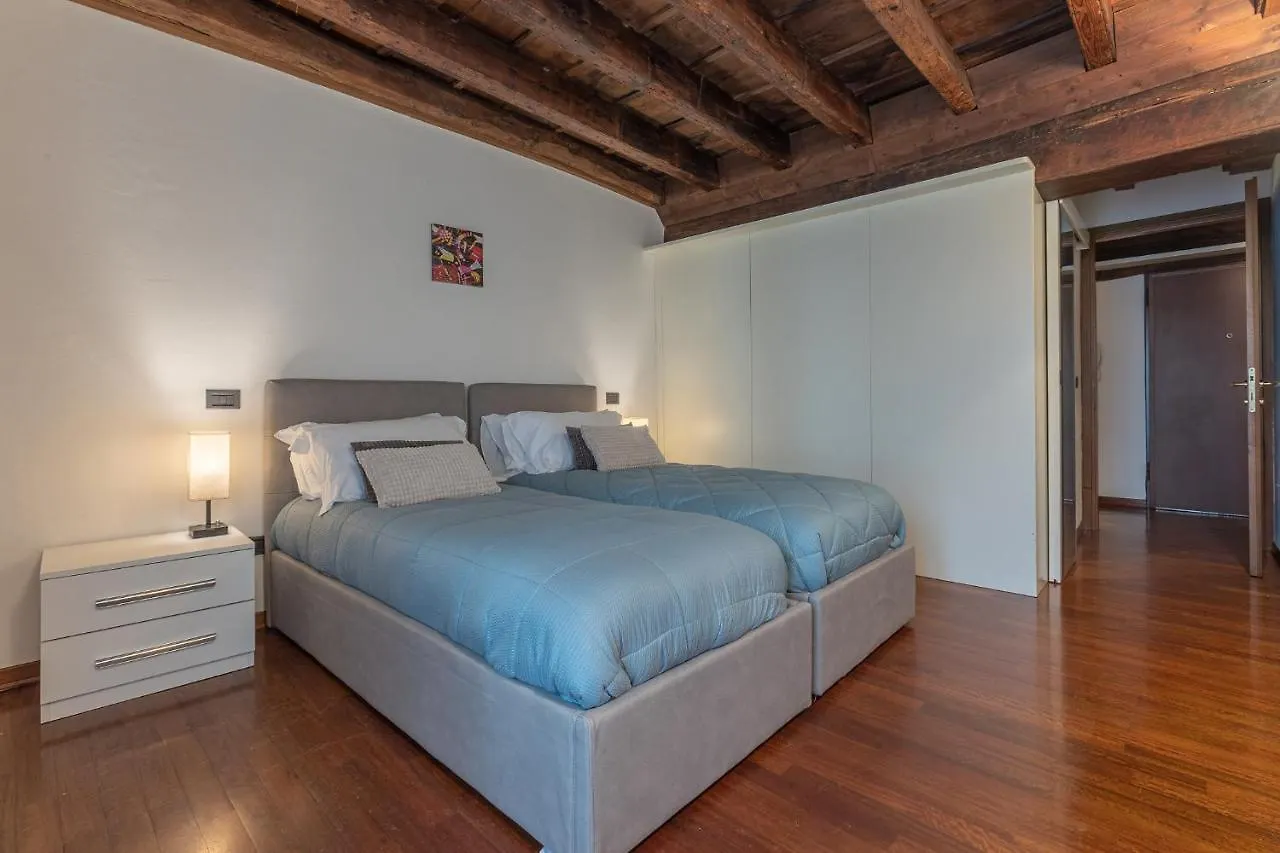 Exclusive Duplex Apartment In The City Center X9! Ferrara