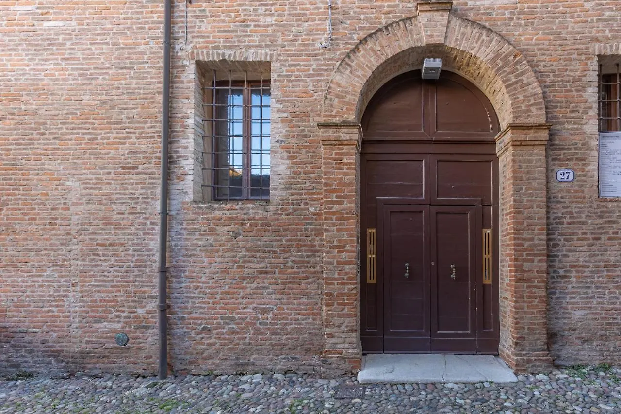Exclusive Duplex Apartment In The City Center X9! Ferrara