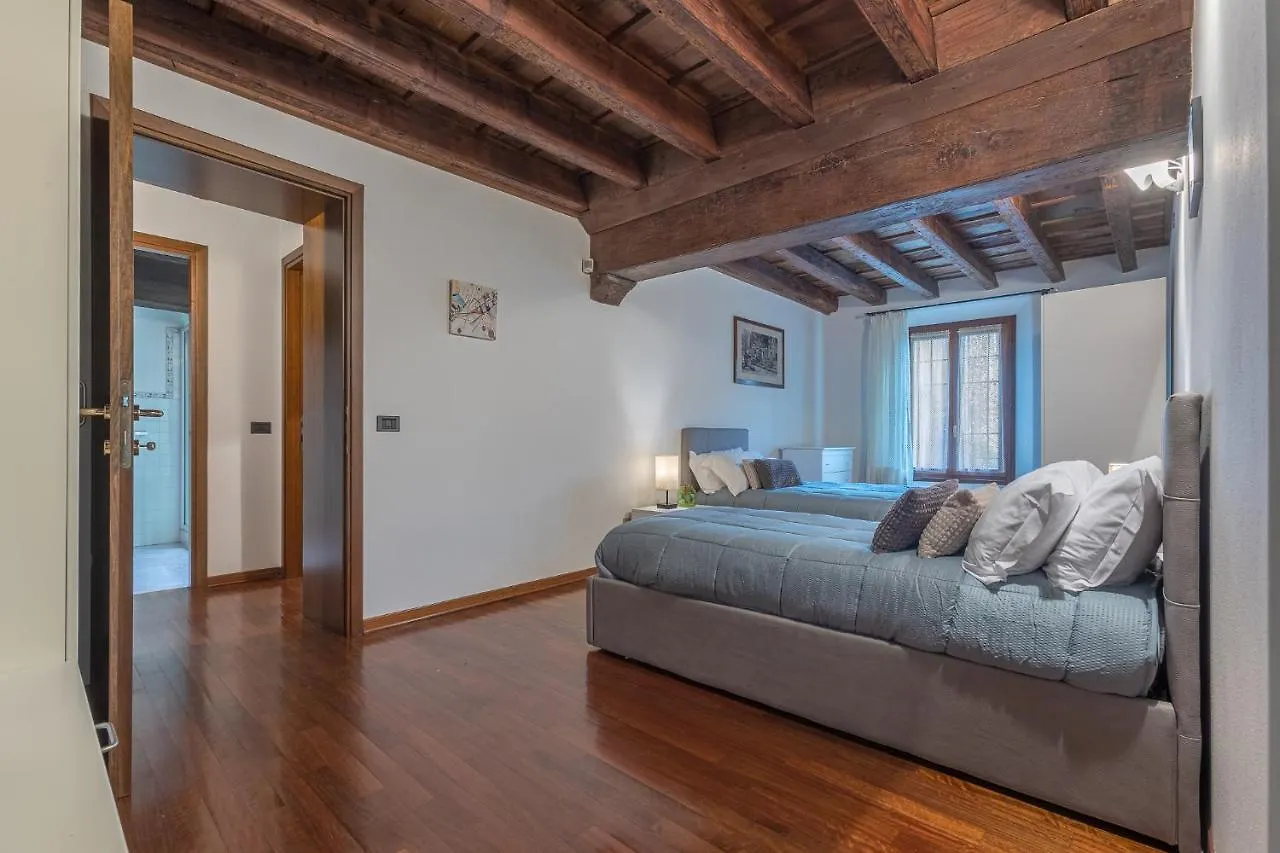 Exclusive Duplex Apartment In The City Center X9! Ferrara