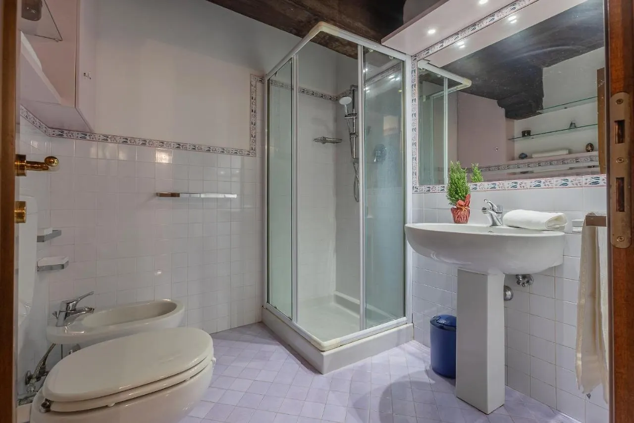 Exclusive Duplex Apartment In The City Center X9! Ferrara