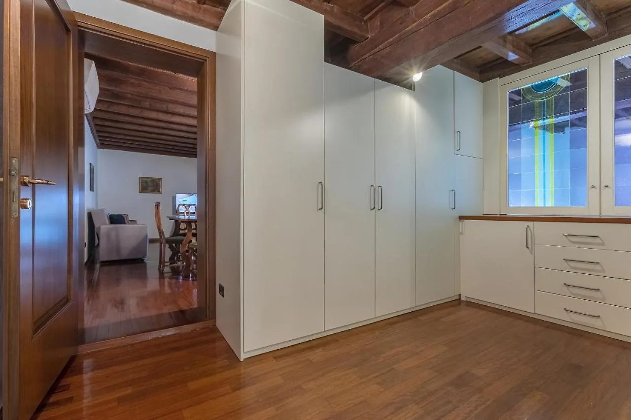 Exclusive Duplex Apartment In The City Center X9! Ferrara