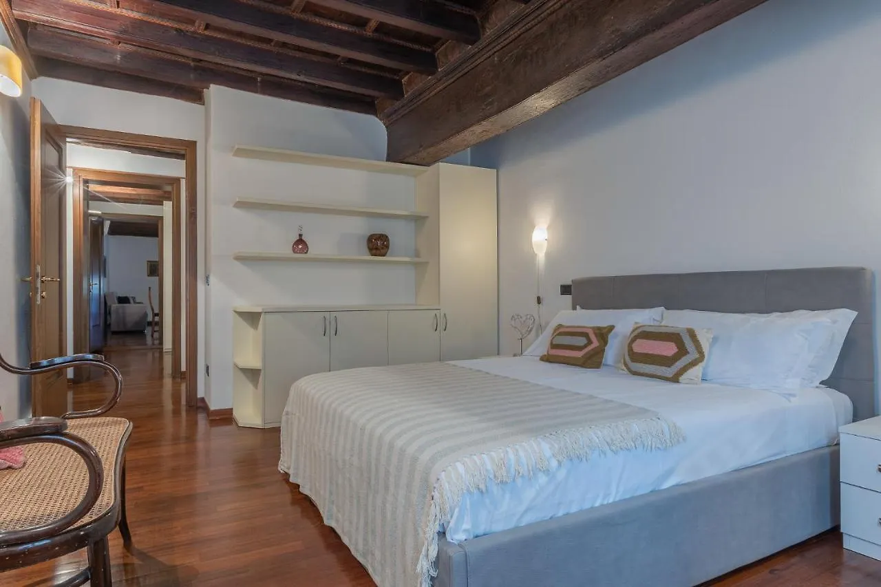 Exclusive Duplex Apartment In The City Center X9! Ferrara